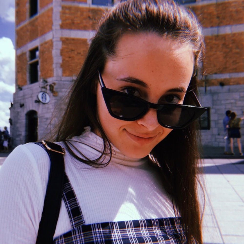 Meet your Posher, Julia